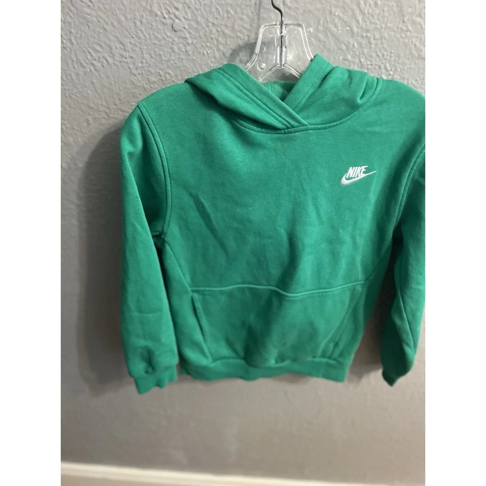 Nike Green Boys Hoodie ‎ White Swoosh Size Medium